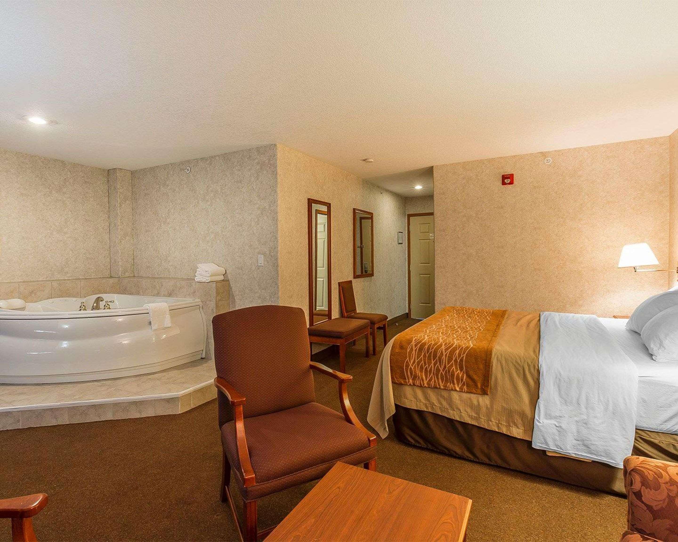 Comfort Inn Lethbridge Esterno foto