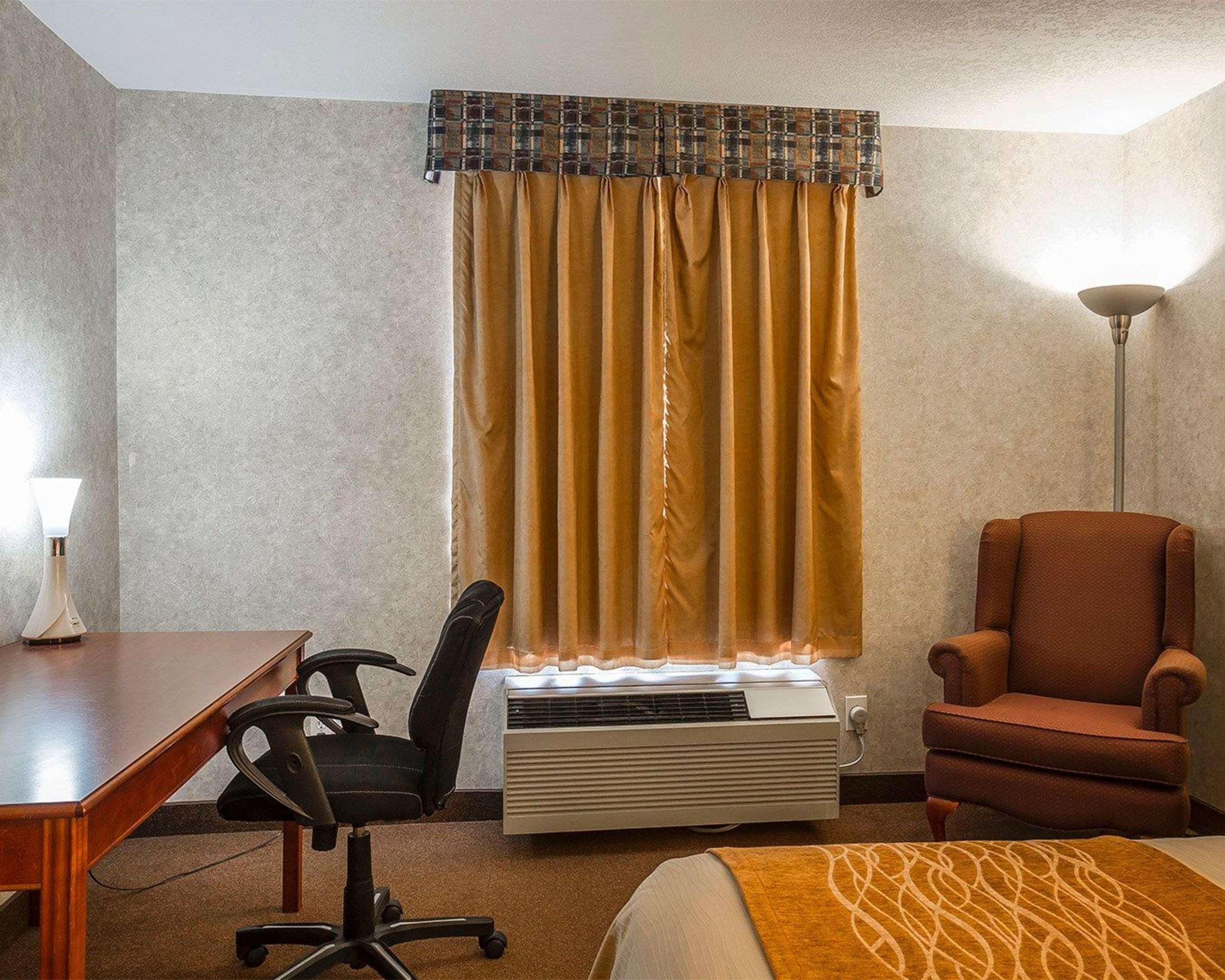 Comfort Inn Lethbridge Esterno foto